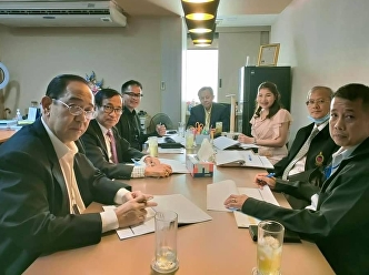Political Science Meeting of the
Executive Committee of the Doctor of
Public Administration and Master of
Public Administration Program
